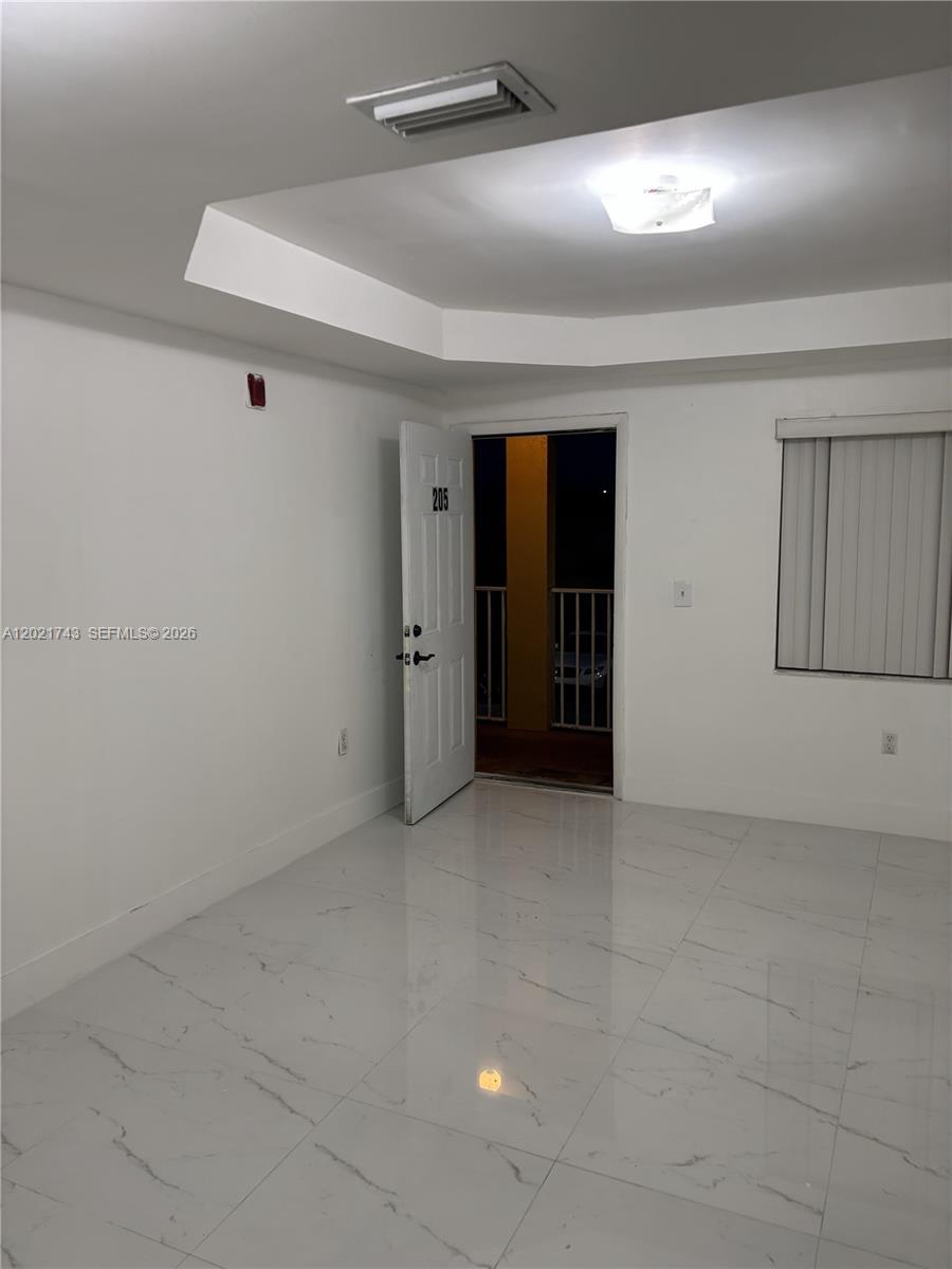 LAS TERRAZAS CONDO - Residential Lease