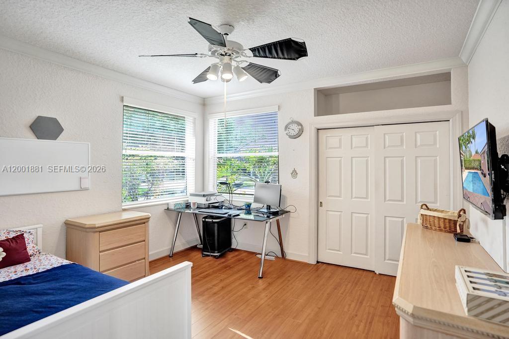 LANDINGS OF PARKLAND - Residential