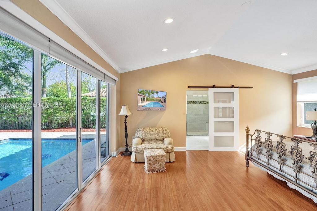LANDINGS OF PARKLAND - Residential