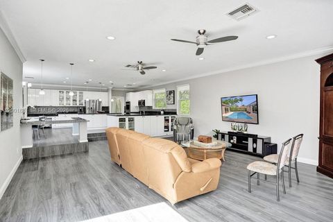 Tiny photo for 9921 NW 60th Pl, Parkland, FL 33076 (MLS # A12001881)