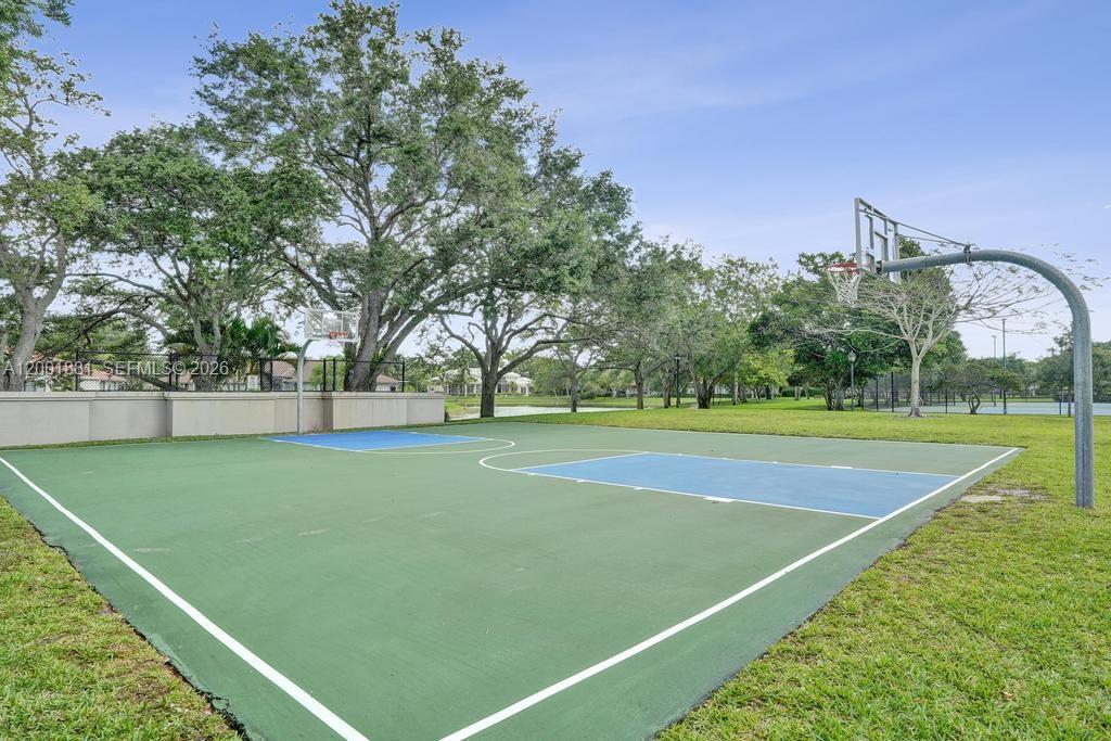 LANDINGS OF PARKLAND - Residential