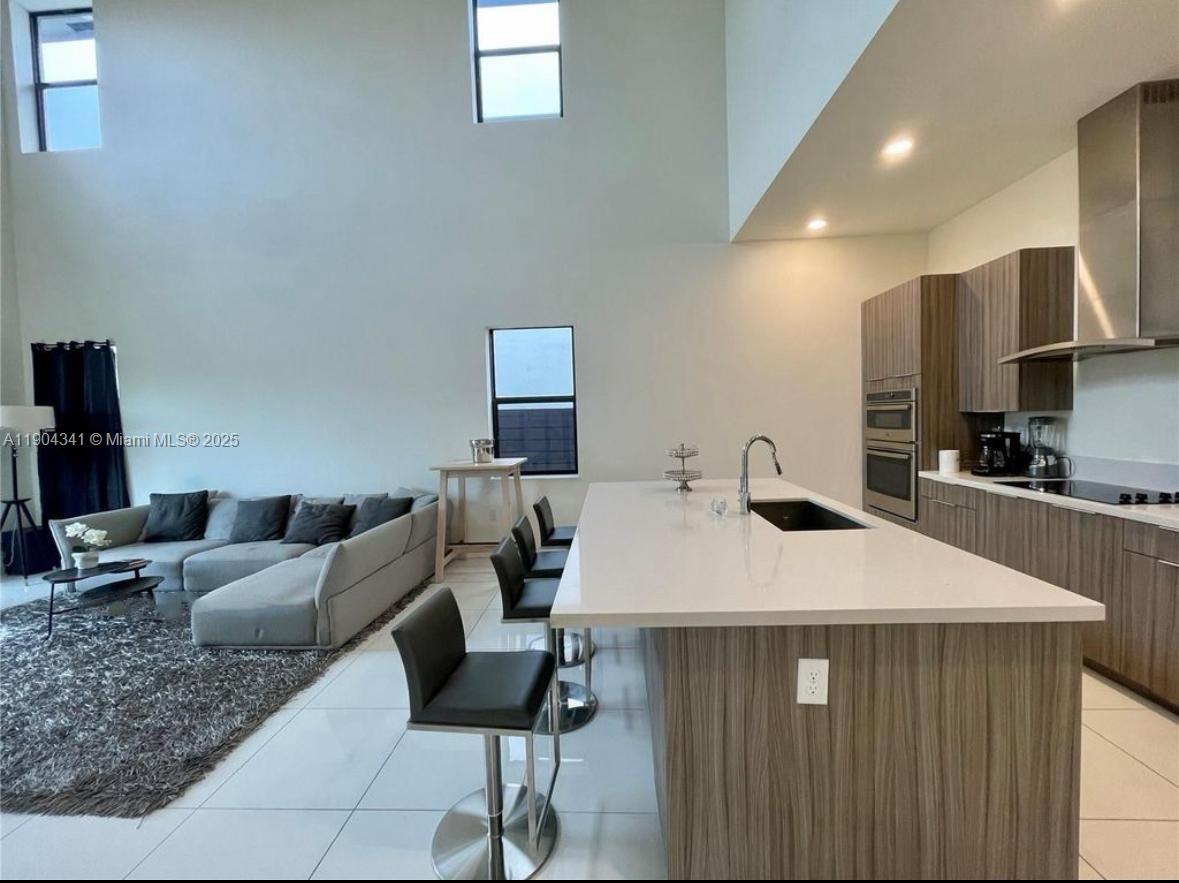 DUNNWOODY LAKE - Residential