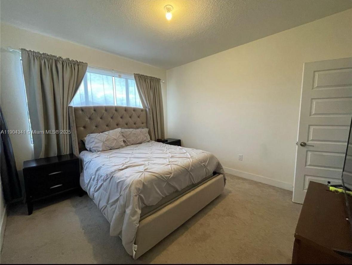 DUNNWOODY LAKE - Residential