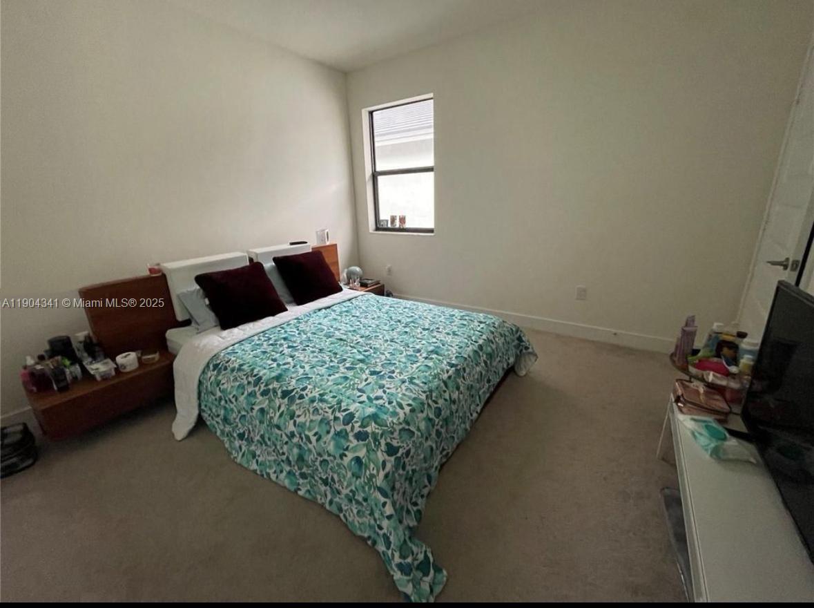 DUNNWOODY LAKE - Residential