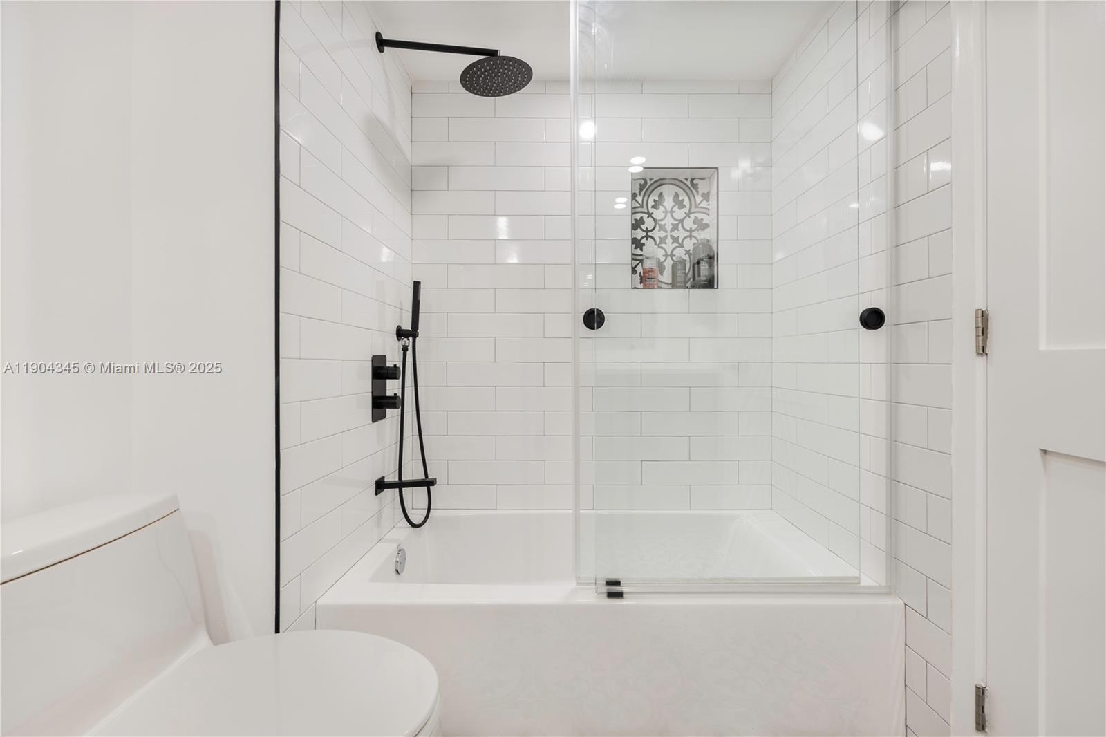 1600 SOUTH BAYSHORE LANE - Residential