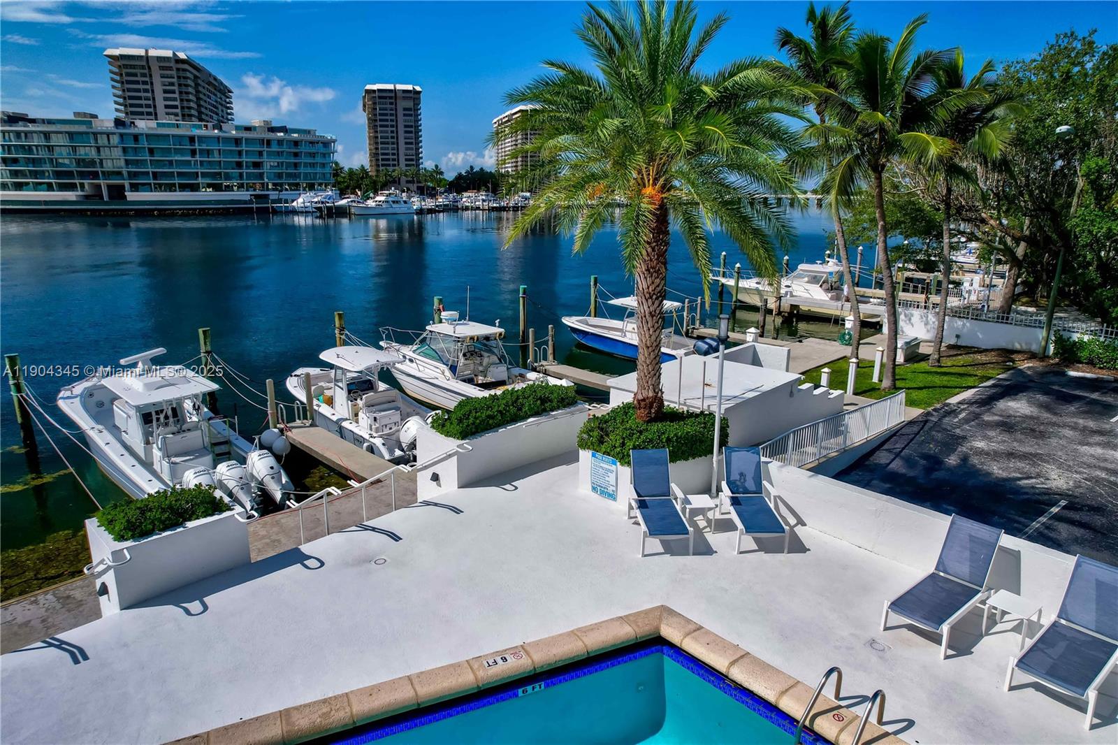 1600 SOUTH BAYSHORE LANE - Residential