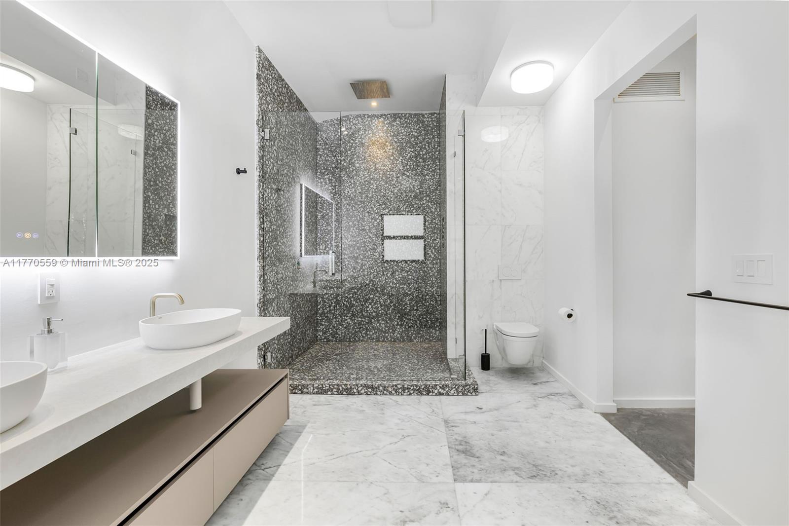 BISCAYNE POINT - Residential