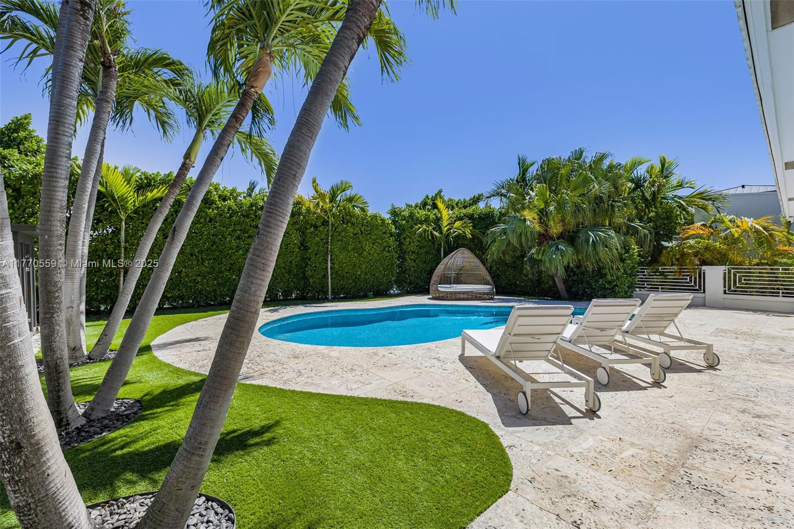 BISCAYNE POINT - Residential