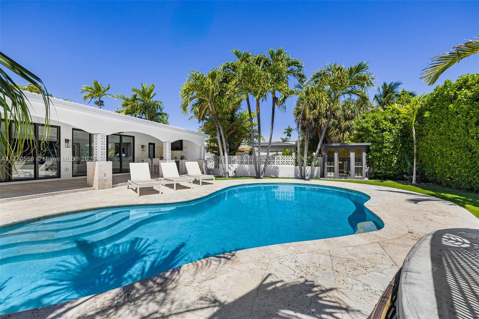 BISCAYNE POINT - Residential