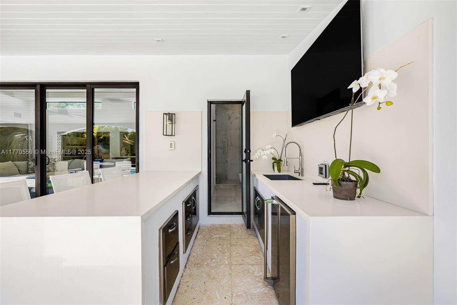 BISCAYNE POINT - Residential