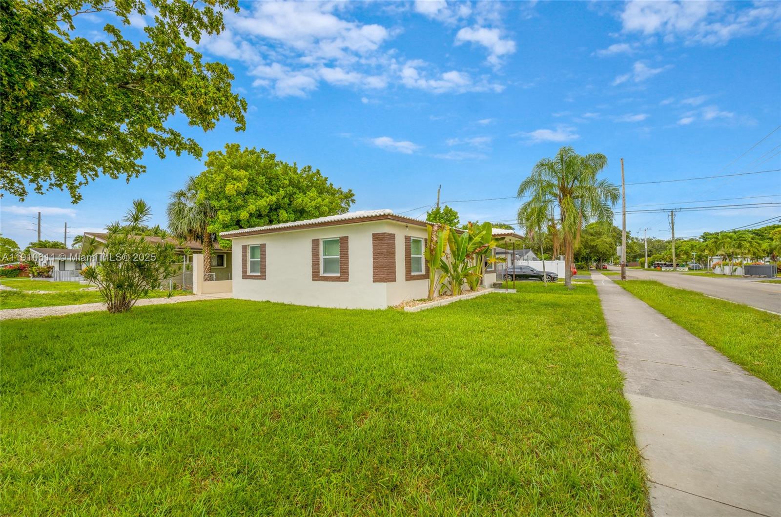 BEVERLY PARK - Residential Lease