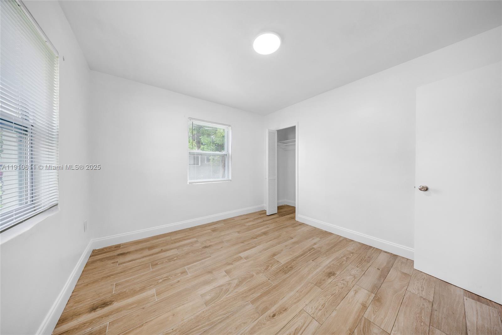 BEVERLY PARK - Residential Lease