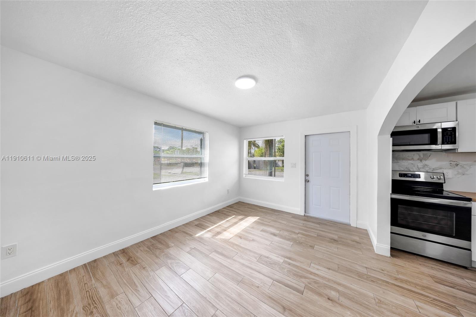 BEVERLY PARK - Residential Lease