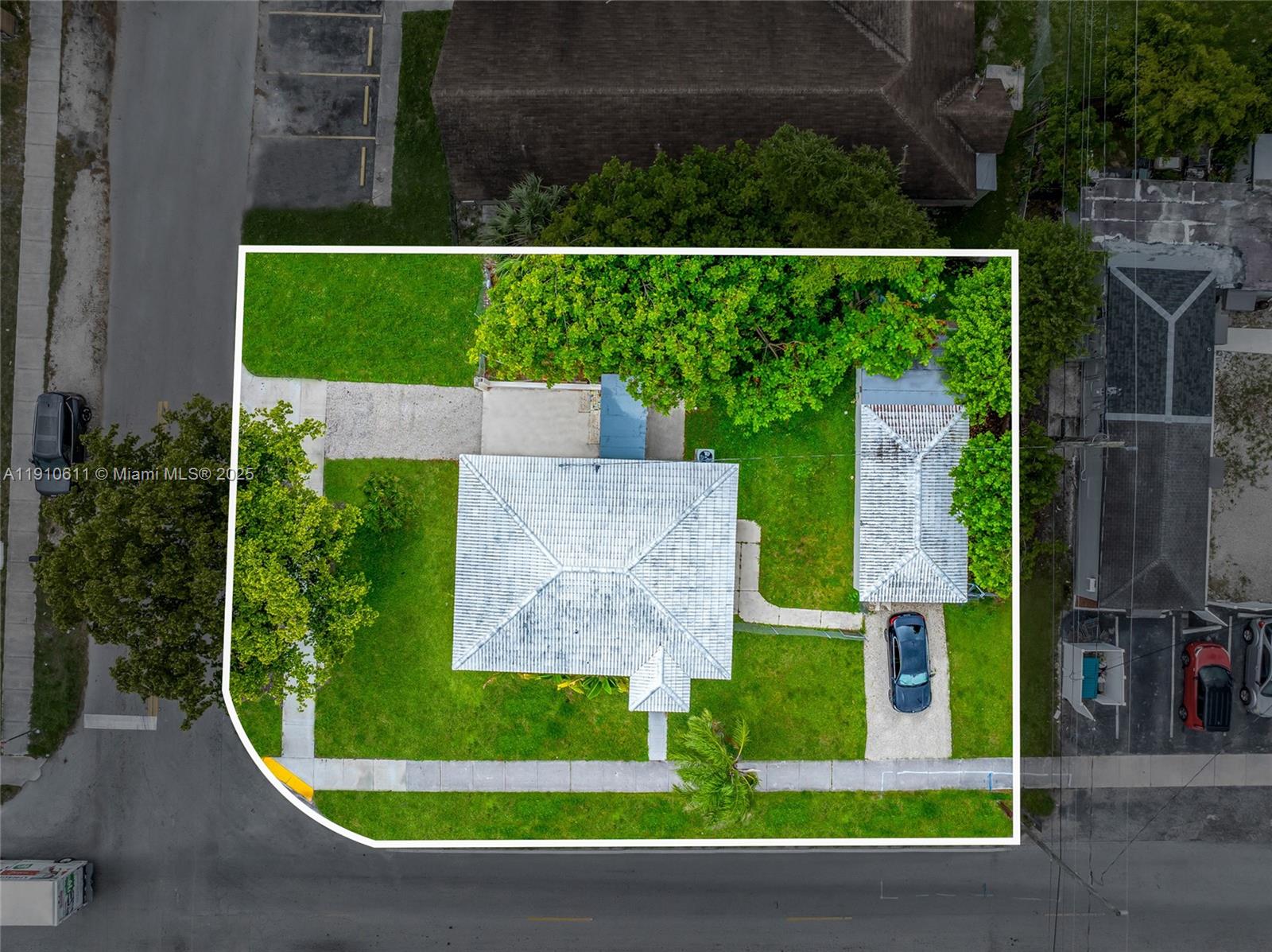 BEVERLY PARK - Residential Lease