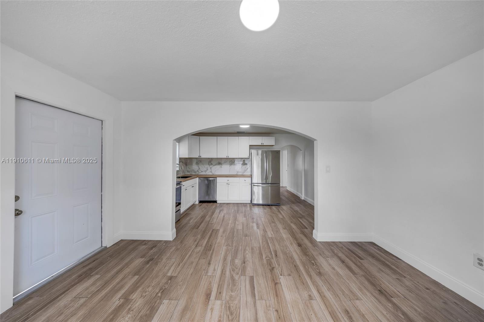 BEVERLY PARK - Residential Lease