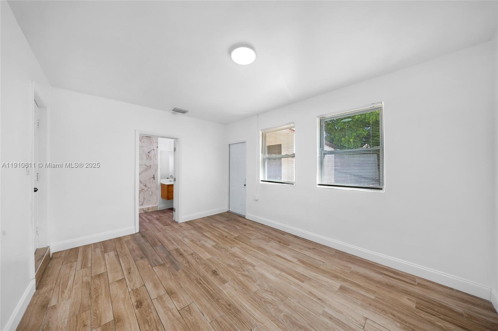 BEVERLY PARK - Residential Lease