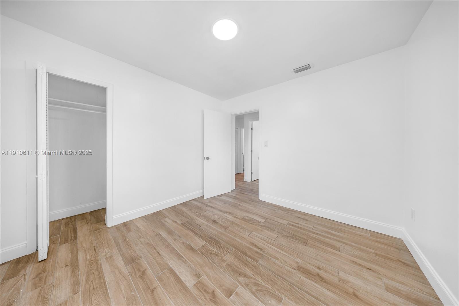 BEVERLY PARK - Residential Lease