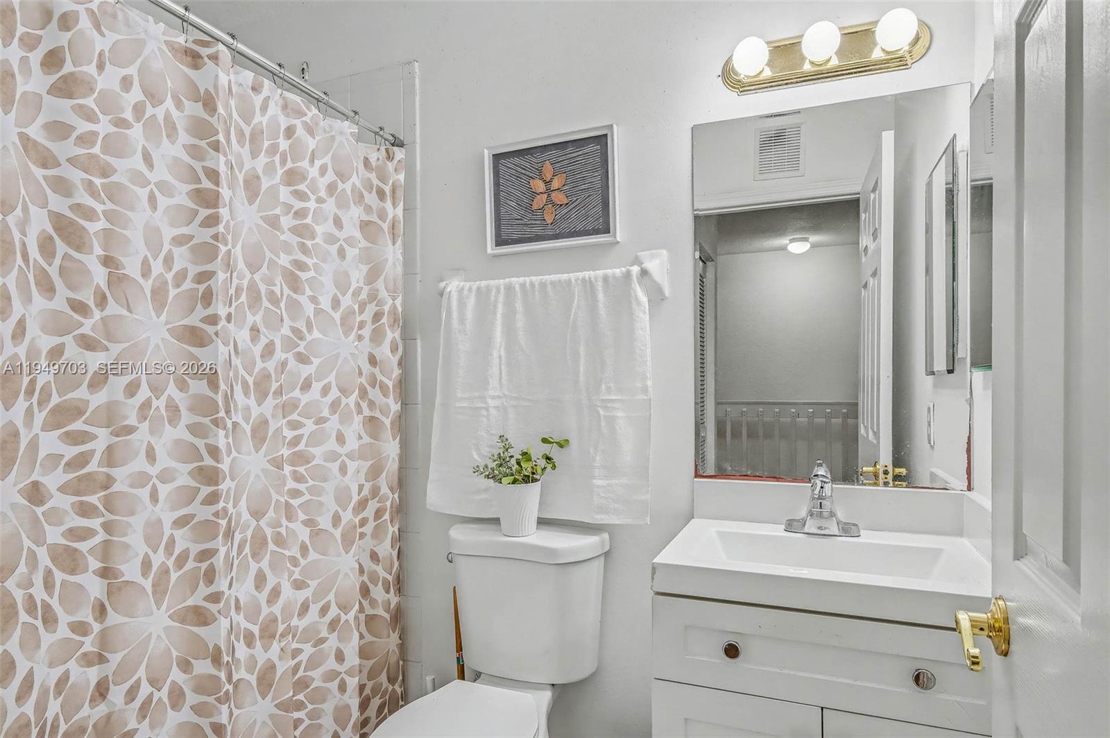 LAS BRISAS AT DORAL CONDO - Residential