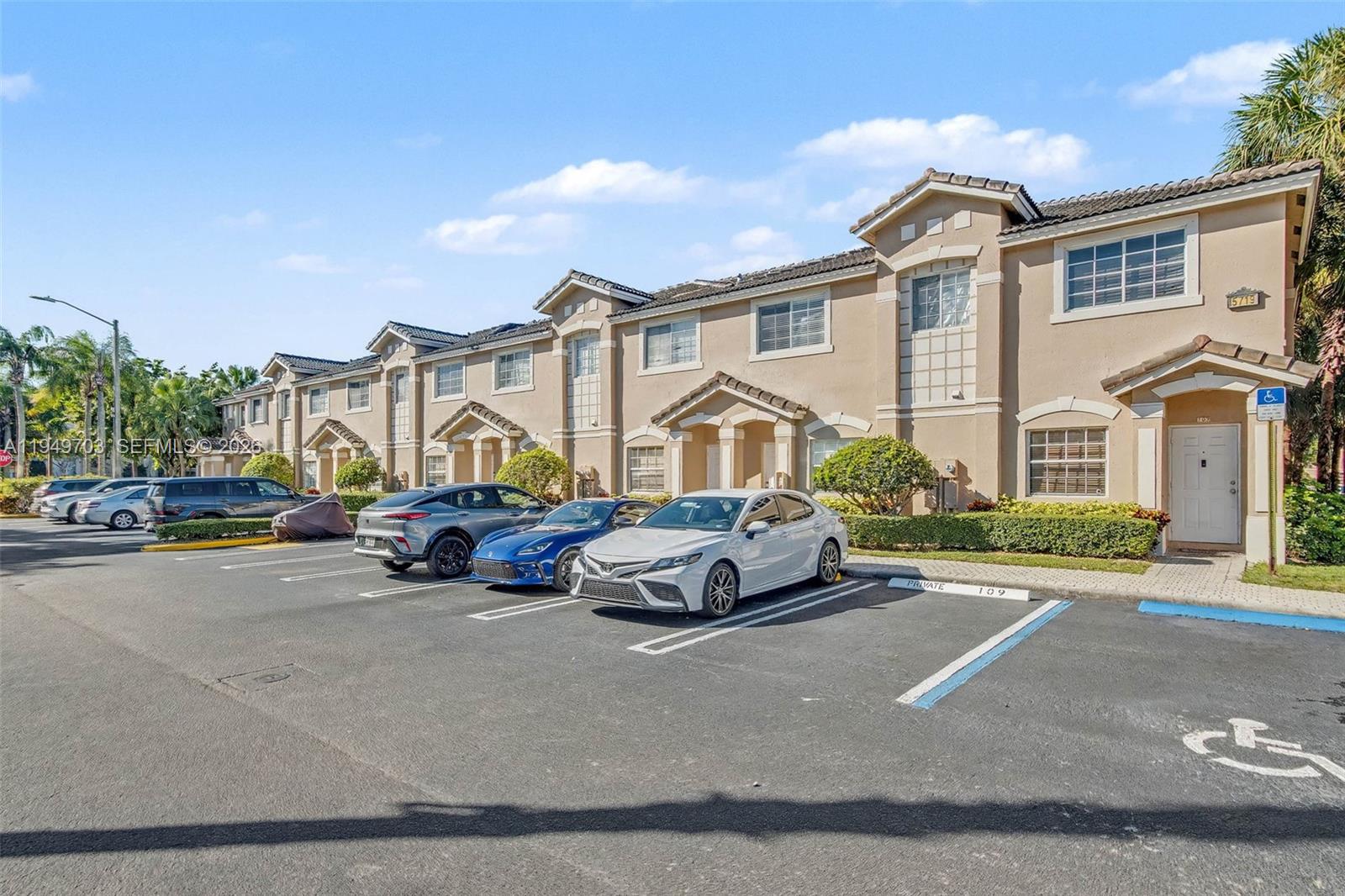 5719 NW 114th Ct 105