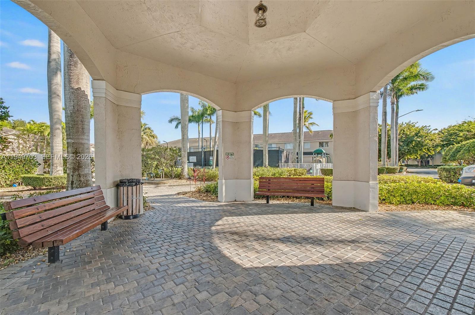 LAS BRISAS AT DORAL CONDO - Residential