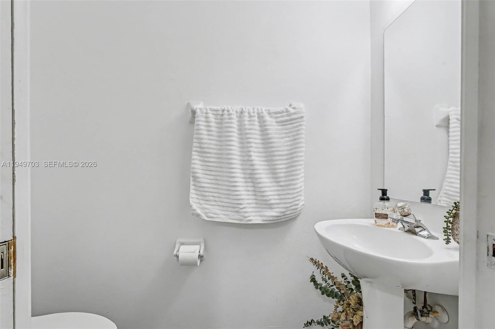 LAS BRISAS AT DORAL CONDO - Residential