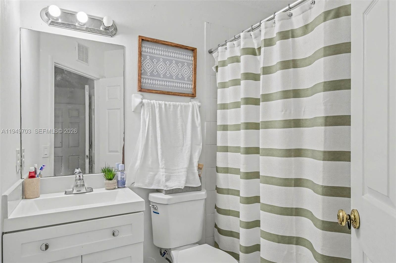 LAS BRISAS AT DORAL CONDO - Residential