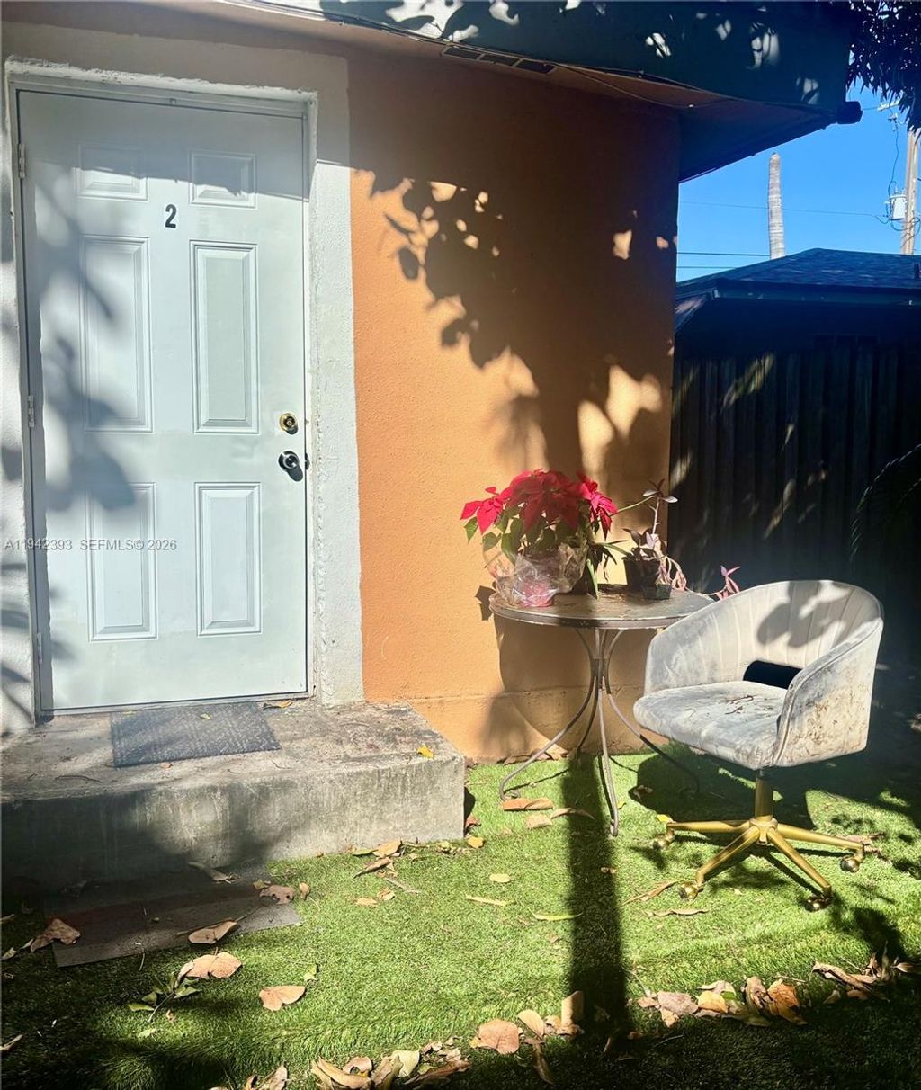 Photo of 2020 NE 26 St #S, Fort Lauderdale, FL 33305 (MLS # A11942393)