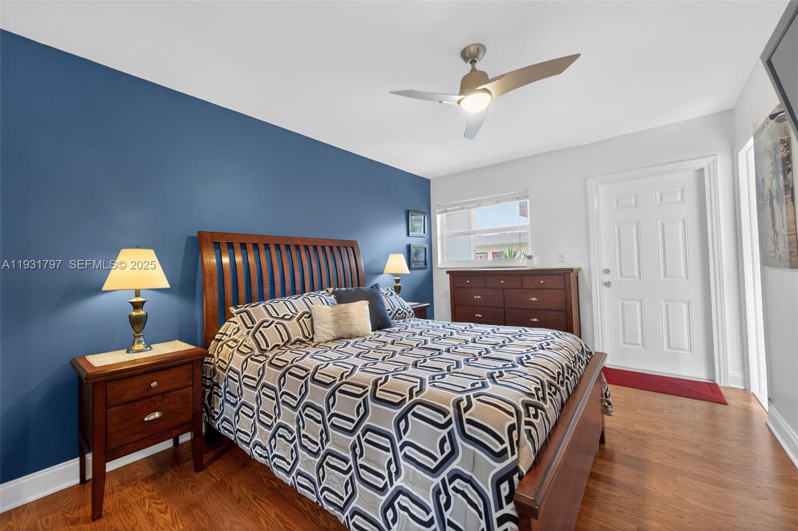 STAR PARADISE CONDO - Residential