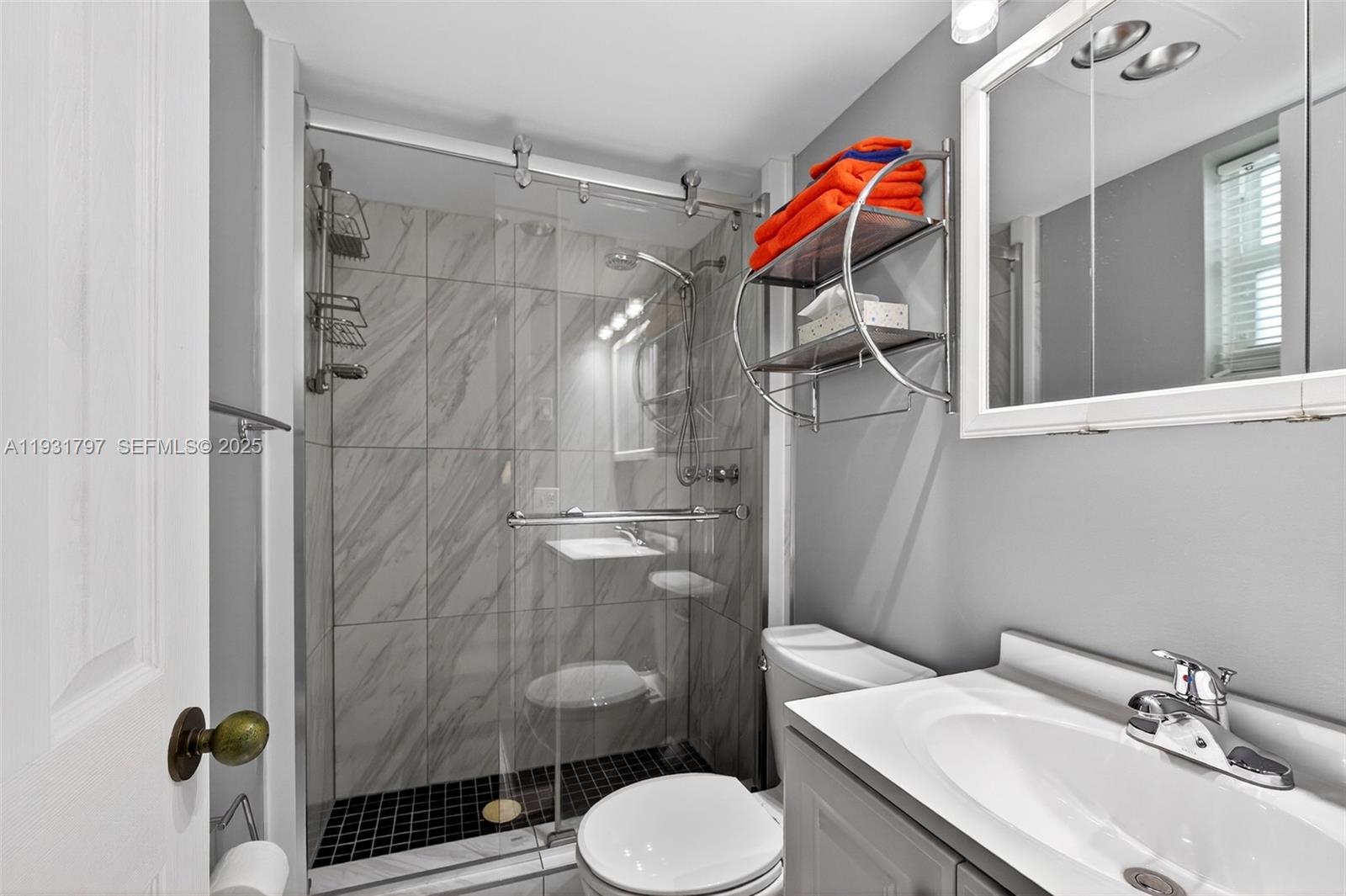 STAR PARADISE CONDO - Residential