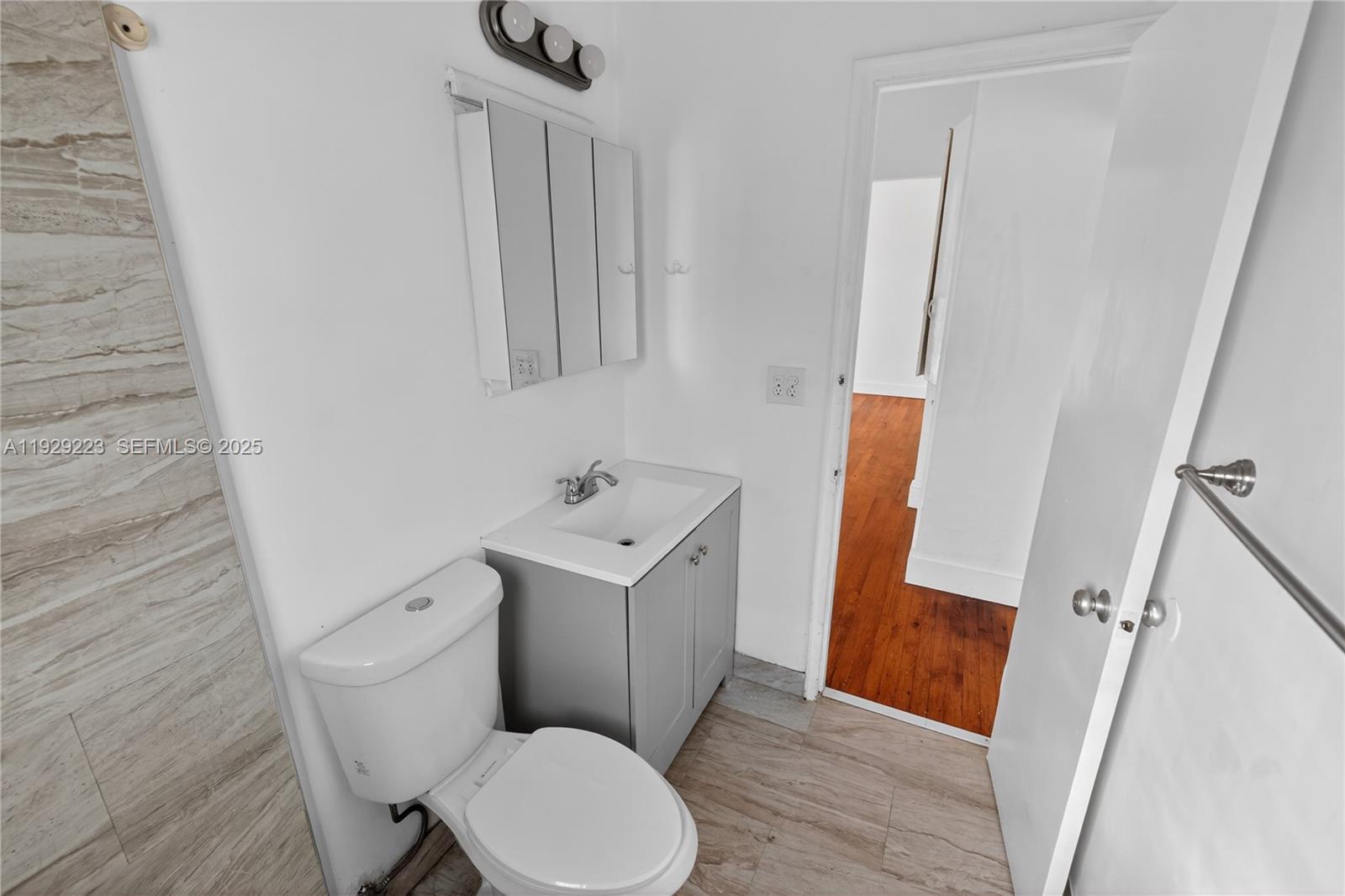 2ND REV PL OF PORT OF OCE - Residential Lease