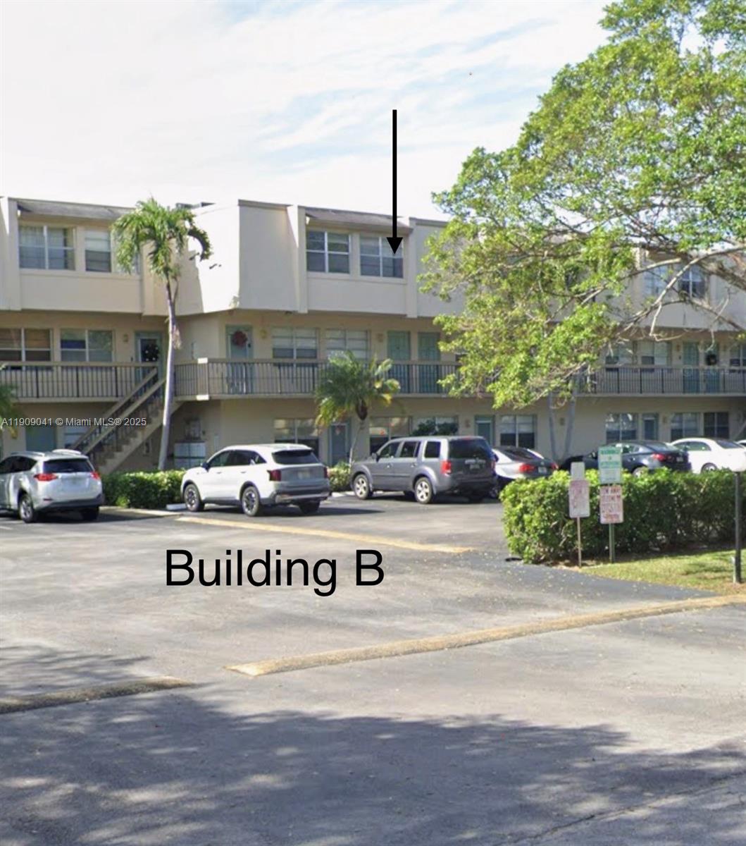 VILLAGE GREEN OF BOCA RAT - Residential