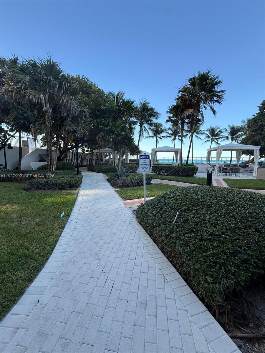 RESIDENCES ON HOLLYWOOD B - Residential