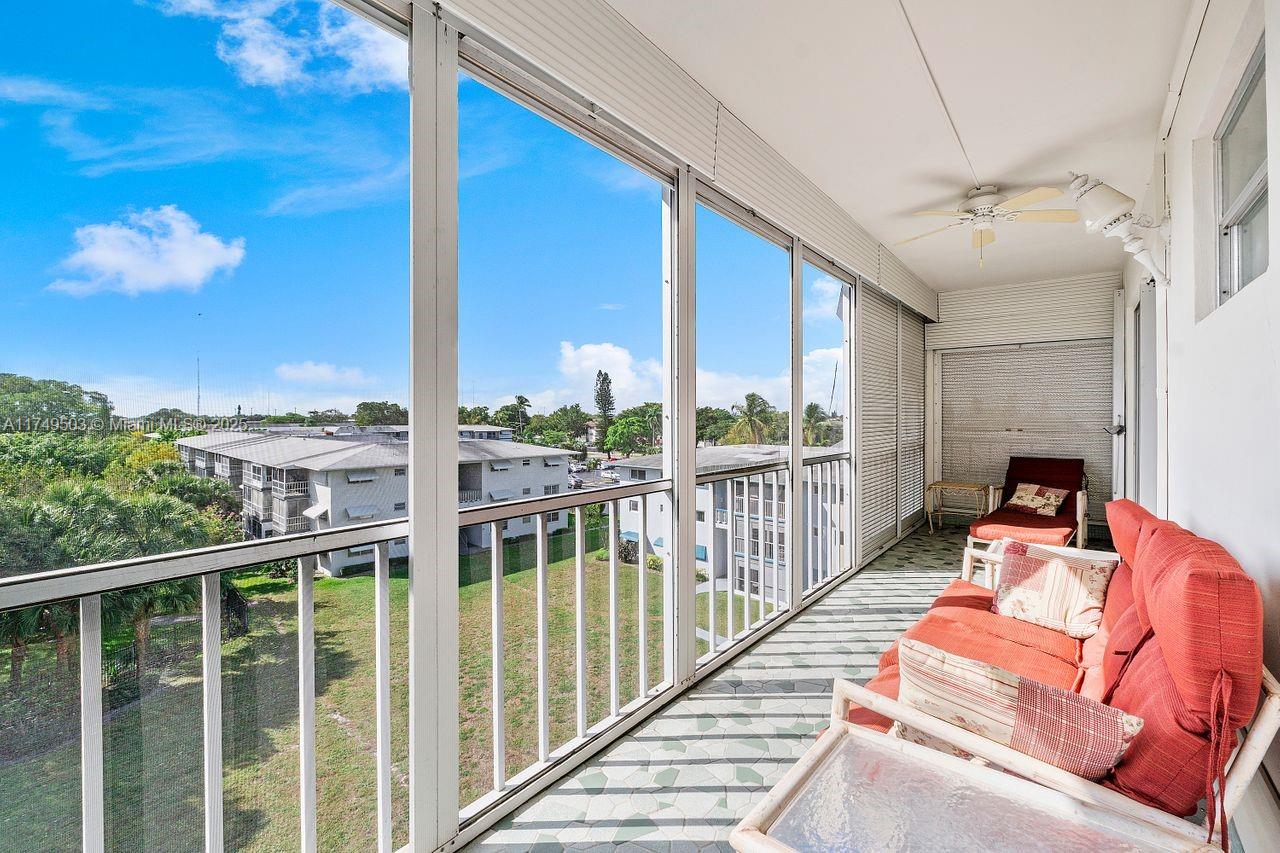 HILLCREST COUNTRY CLUB AP - Residential