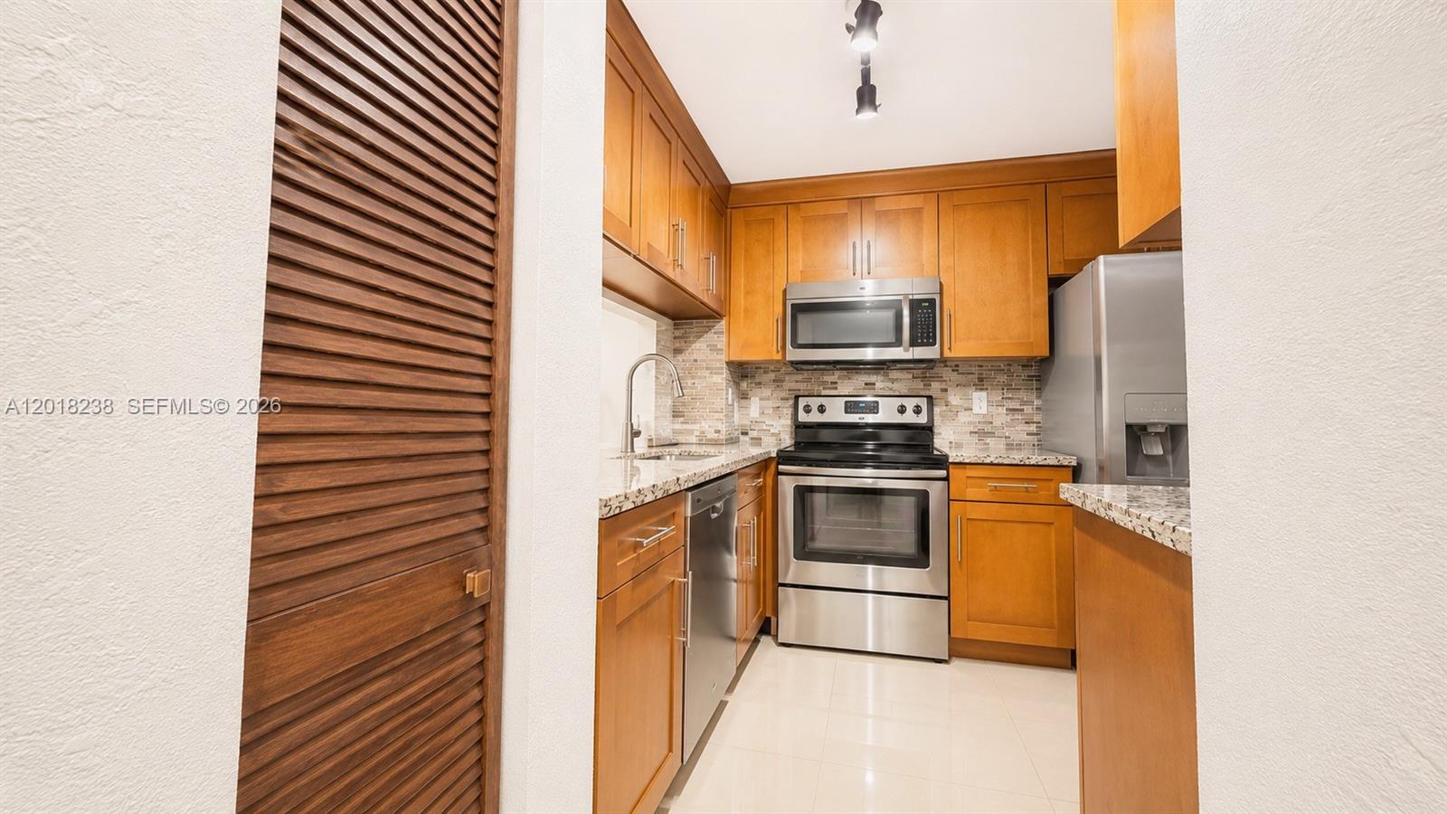 THE GEORGIAN CONDO - Residential