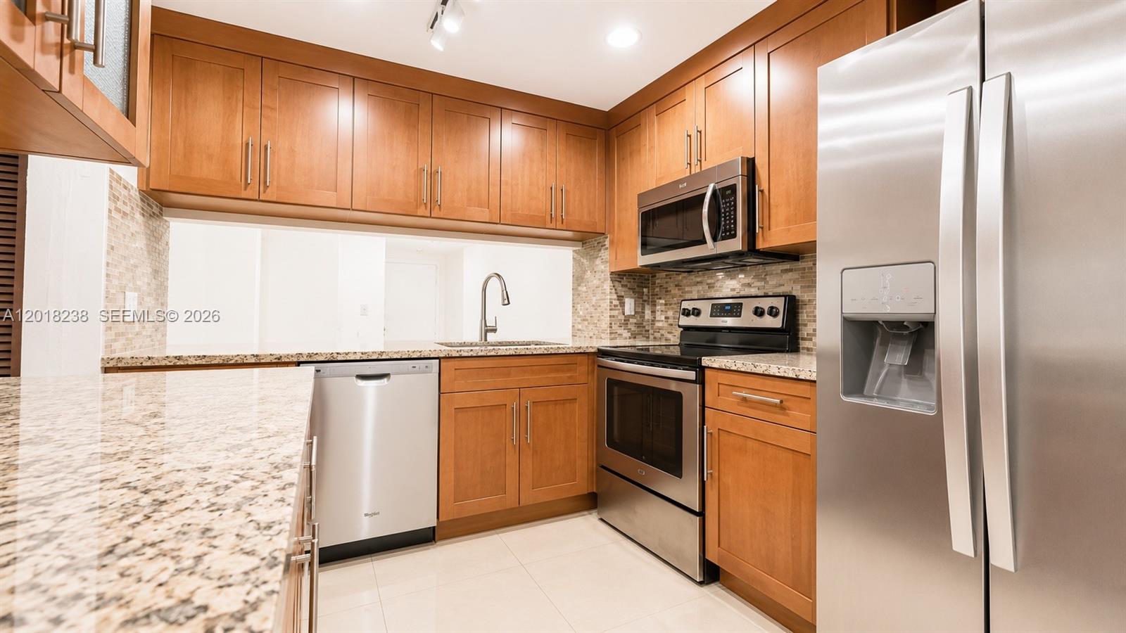 THE GEORGIAN CONDO - Residential