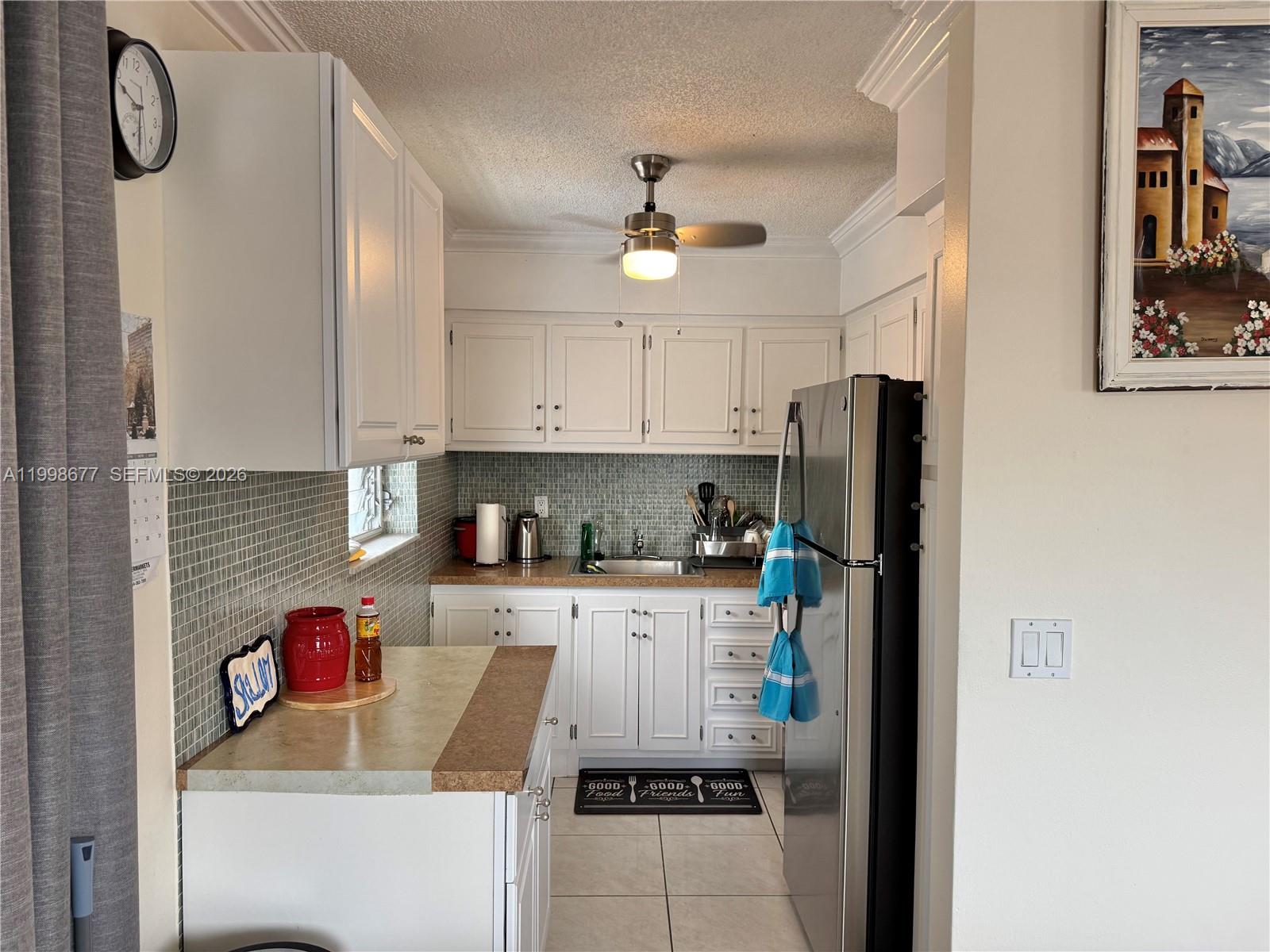 ROLEN LAKE GARDENS CO-OP - Residential Lease