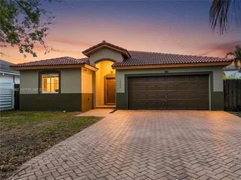 Photo of 13402 SW 284th St, Homestead, FL 33033 (MLS # A11971562)