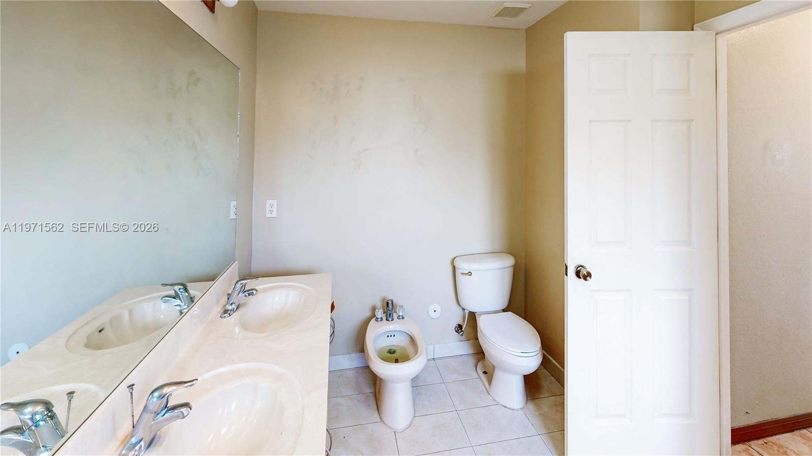 CHRISTOPHER GARDENS - Residential