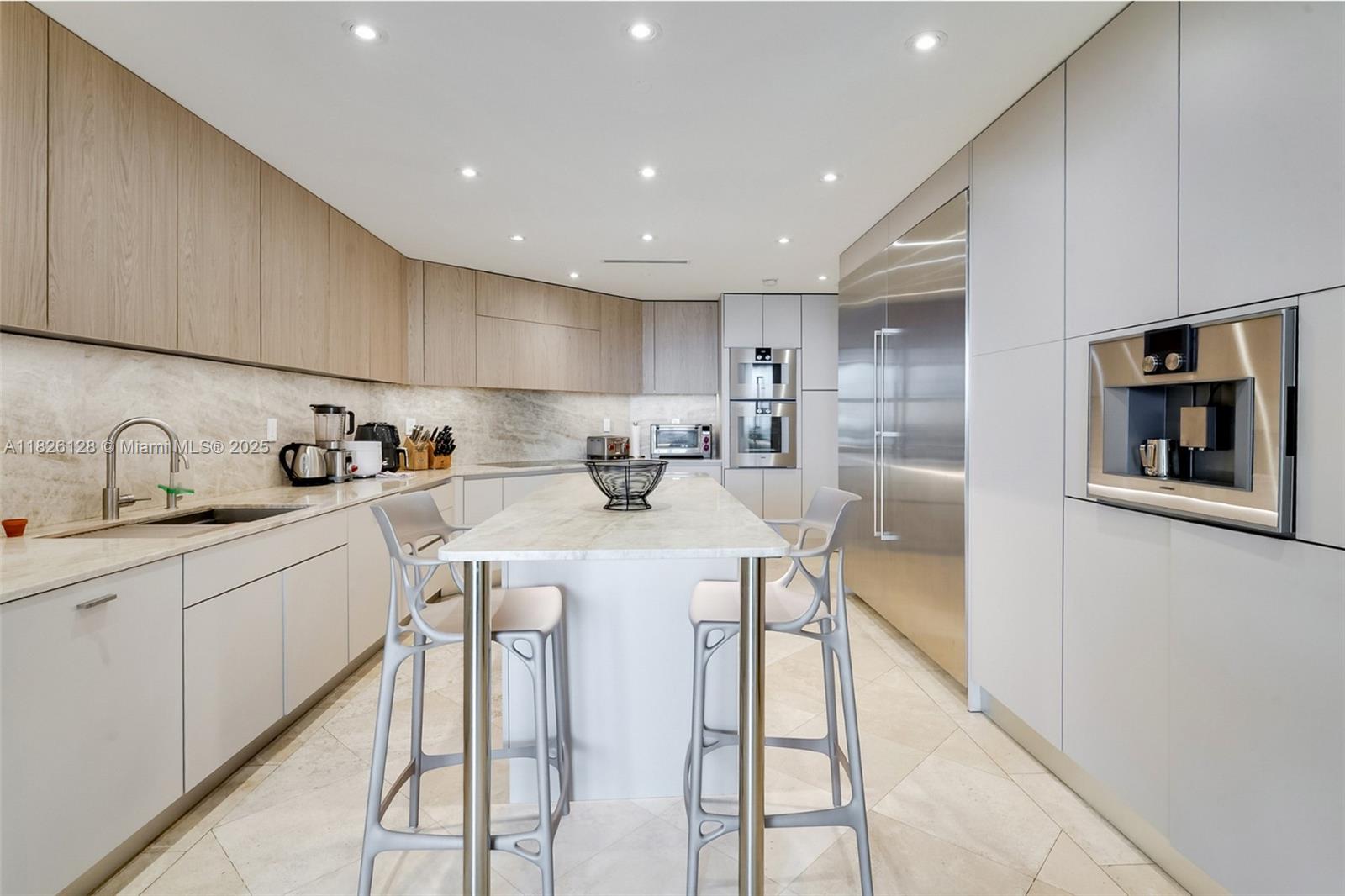 1643 Brickell Ave 3501
