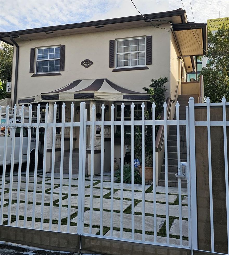 Beautiful fully furnished 3-bedroom, 2-bathroom first-floor unit in the heart of North Wynwood. Located in a duplex, this residence offers 2 parking spaces, a covered terrace, private patio, and barbecue area, creating the perfect setting for comfortable living and entertaining.