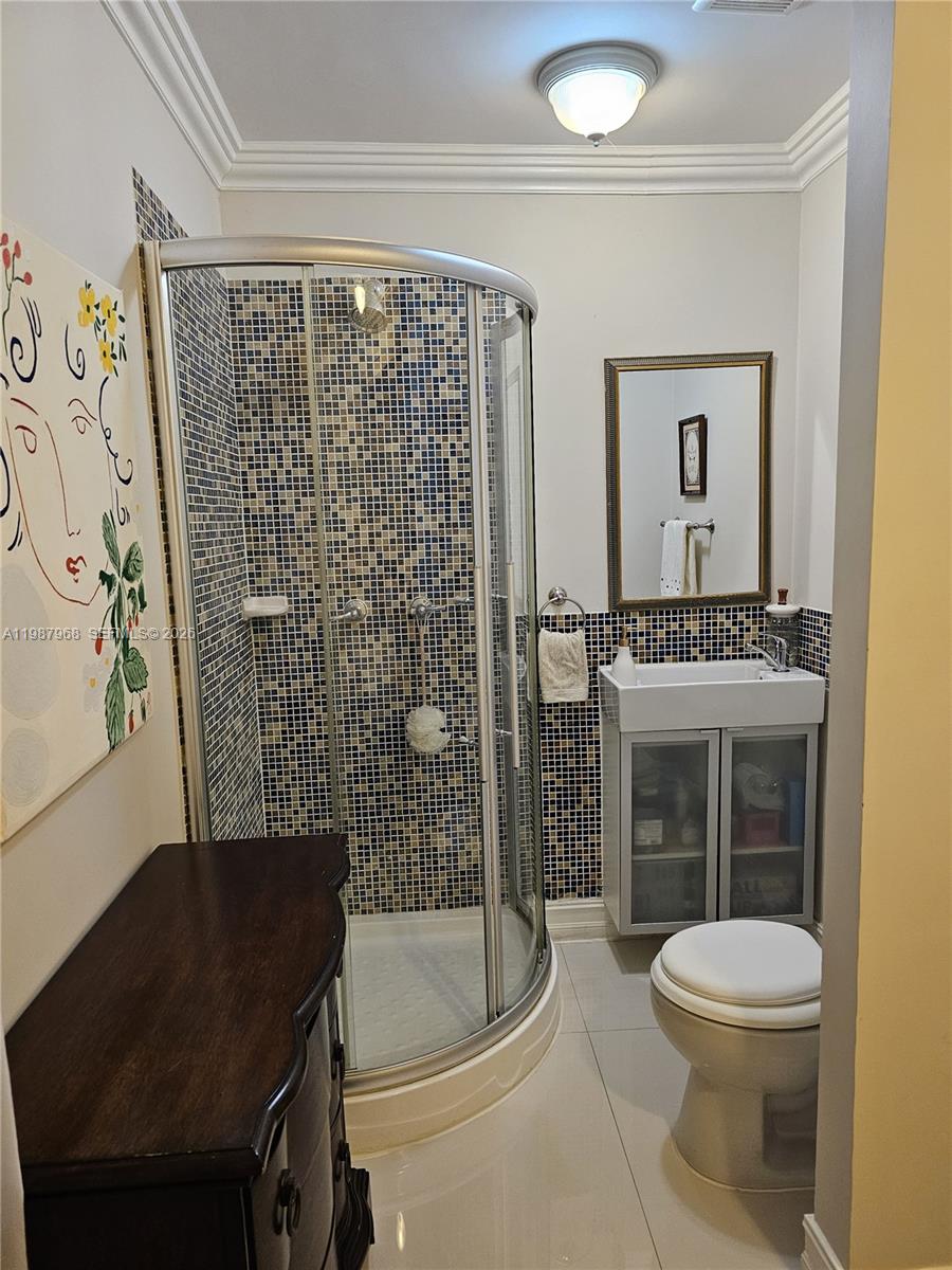 ST JAMES PARK - Residential Lease