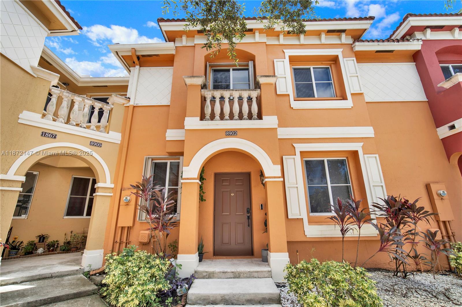 VILLAGE WALK - Residential