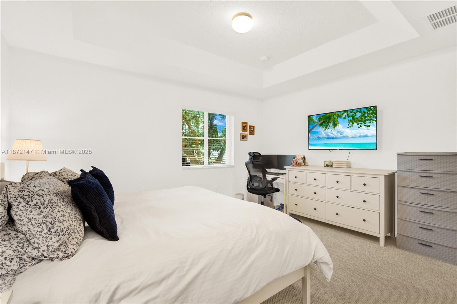 VILLAGE WALK - Residential