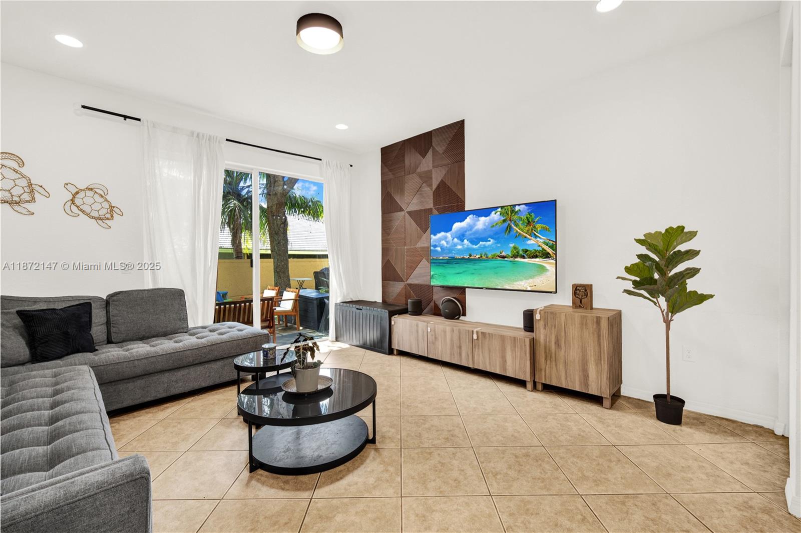 VILLAGE WALK - Residential