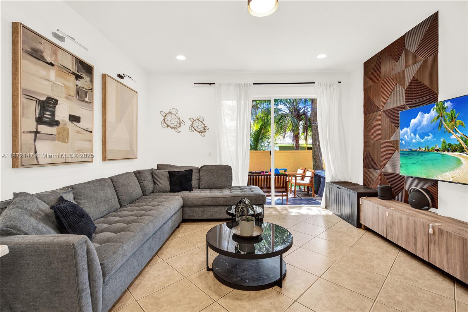 VILLAGE WALK - Residential