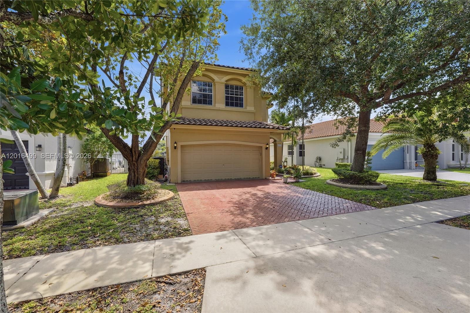 4980 SW 137th Ter