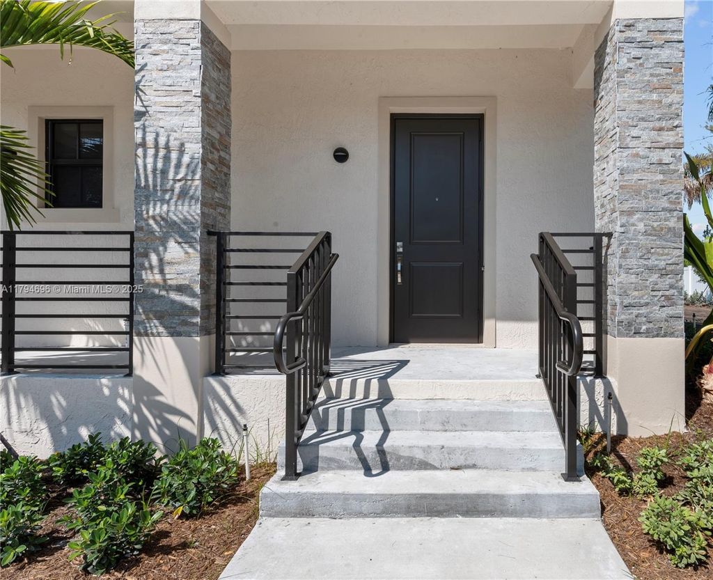 Photo of 5745 SW 44th Court #101, Davie, FL 33314 (MLS # A11794696)