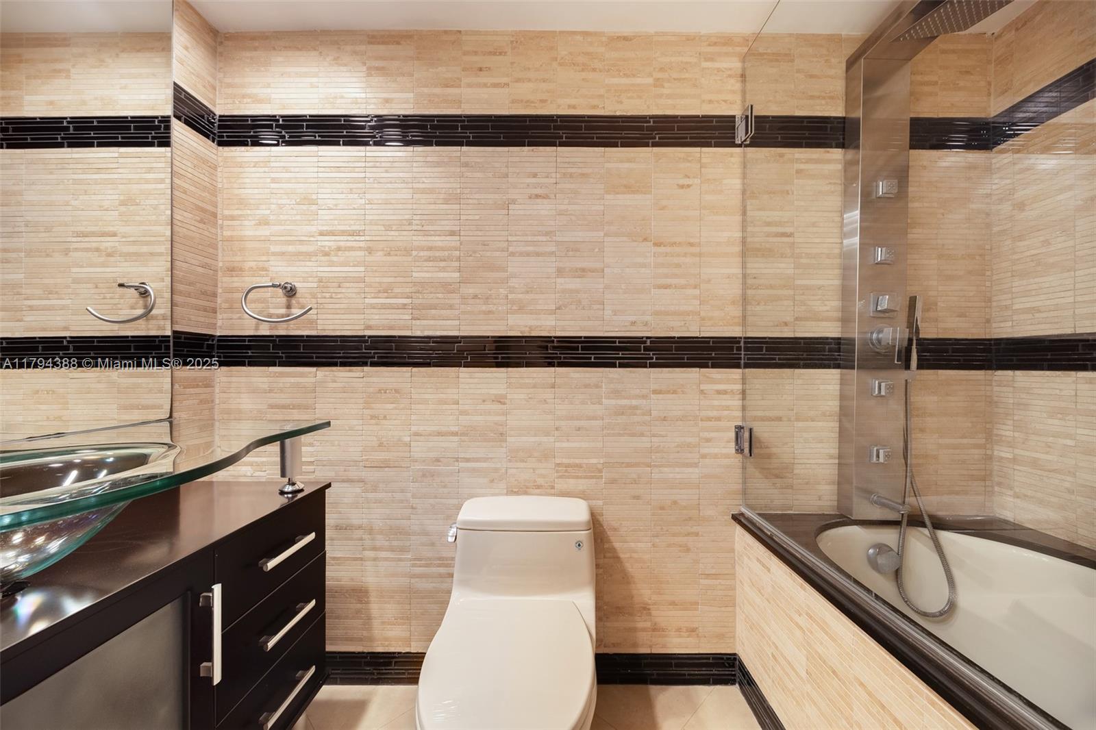 1600 SOUTH BAYSHORE LANE - Residential