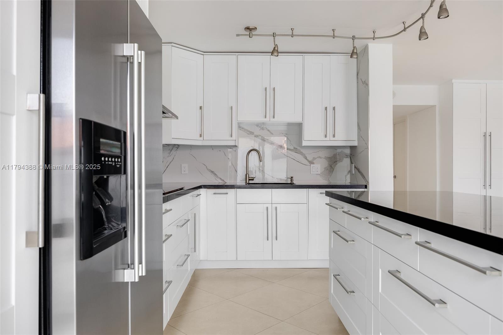 1600 SOUTH BAYSHORE LANE - Residential