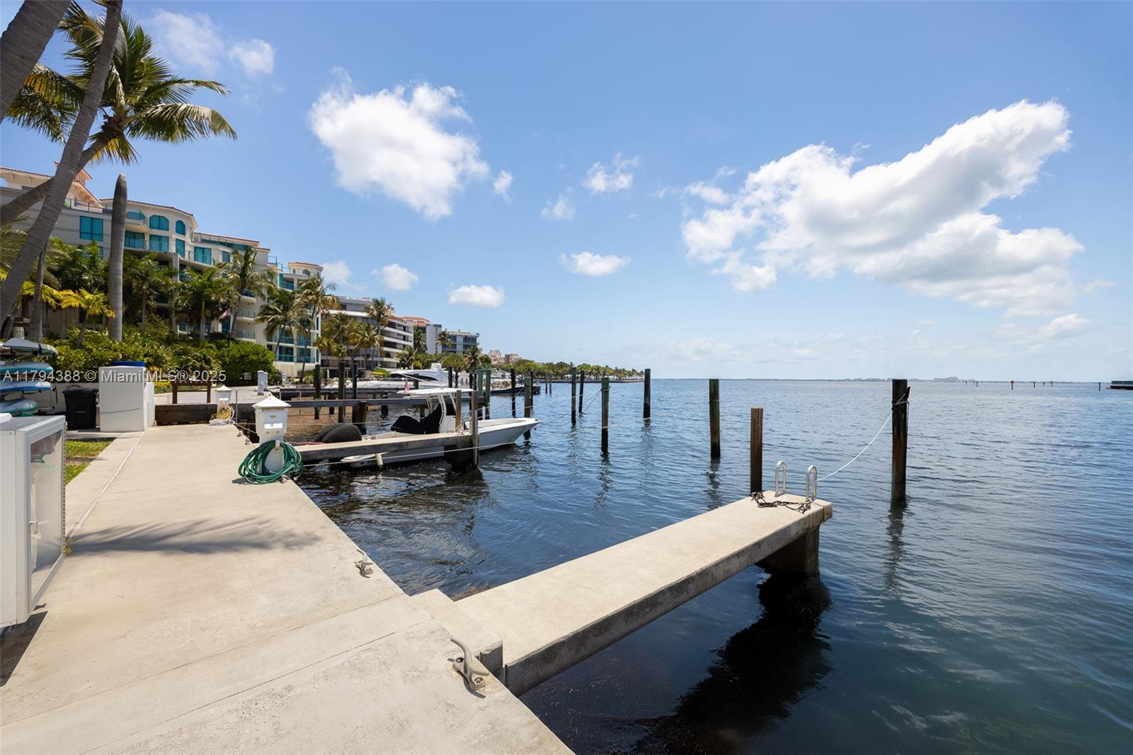 1600 SOUTH BAYSHORE LANE - Residential